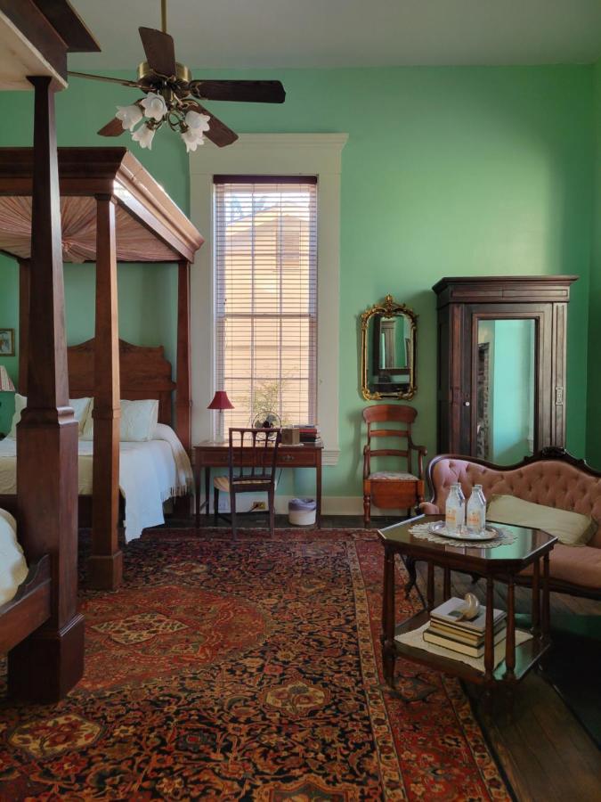 Bed and Breakfast Belmont Plantation, Est 1857 Гринвилл Экстерьер фото