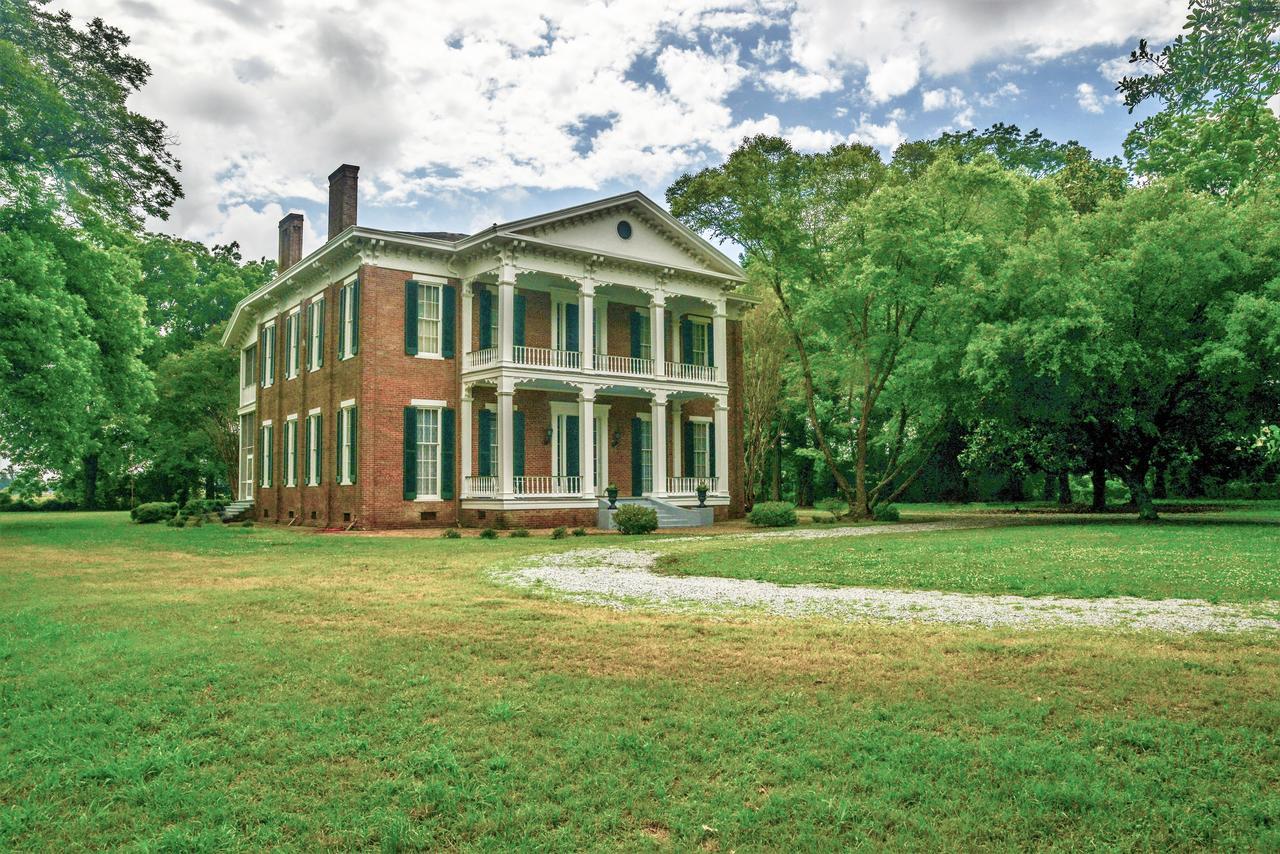 Bed and Breakfast Belmont Plantation, Est 1857 Гринвилл Экстерьер фото