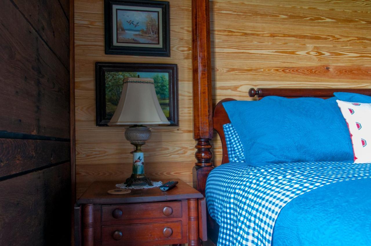 Bed and Breakfast Belmont Plantation, Est 1857 Гринвилл Экстерьер фото